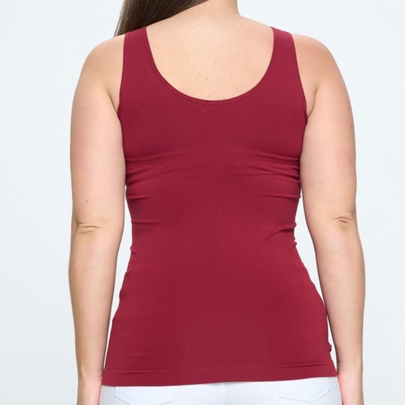 Plus Yelete Burgundy  V or U Neckline Reversible Seamless Tank - Picture 3 of 4